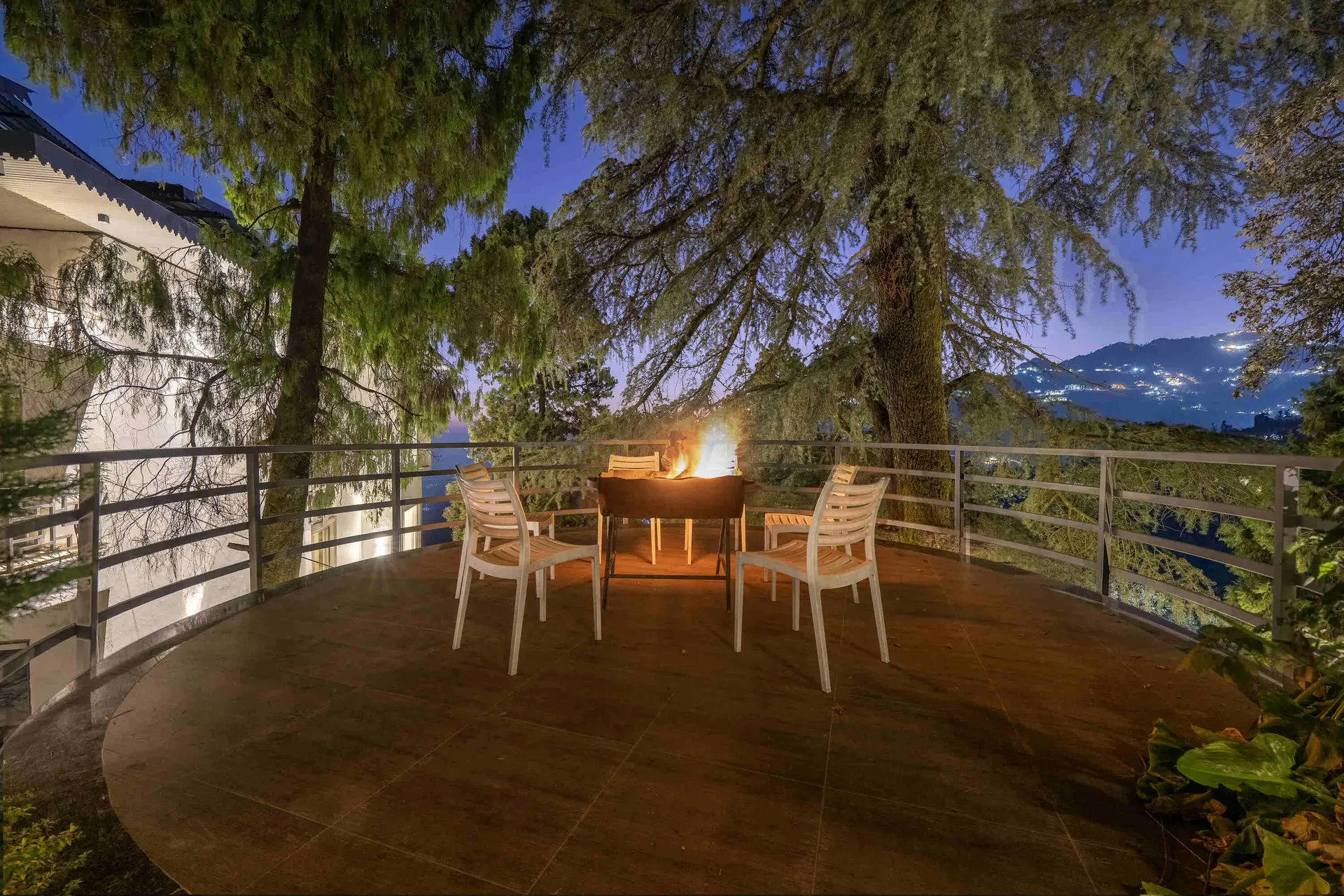 Premium Valley View With Balcony
