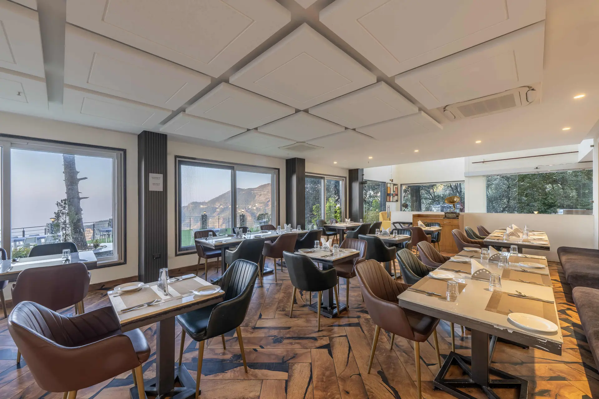 Premium Valley View With Balcony